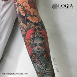 tatuaje-tradicional-brazo-logia-barcelona-arse-02     